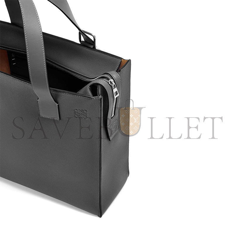 l*ew* buckle zip tote in soft grained calfskin b692k99x03 (36.5*33.5*13cm)